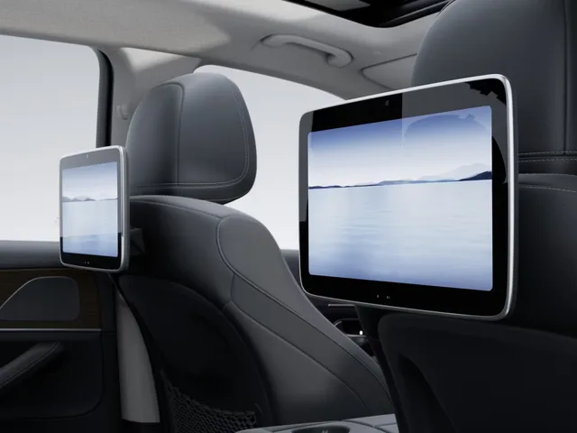 2026 Mercedes-Benz GLS 450 4MATIC, photo 7 of 7