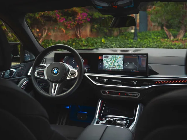 2026 BMW X6 xDrive40i M Sport, photo 7 of 8