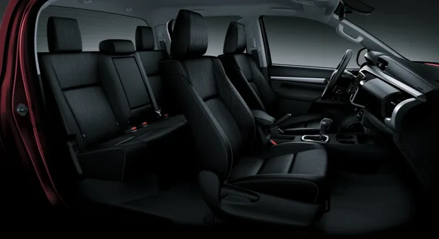 2026 Toyota Hilux TGN126 double cab, photo 4 of 6