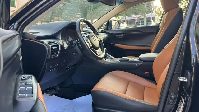 2020 Lexus NX 300 2.0T AWD, photo 6 of 10