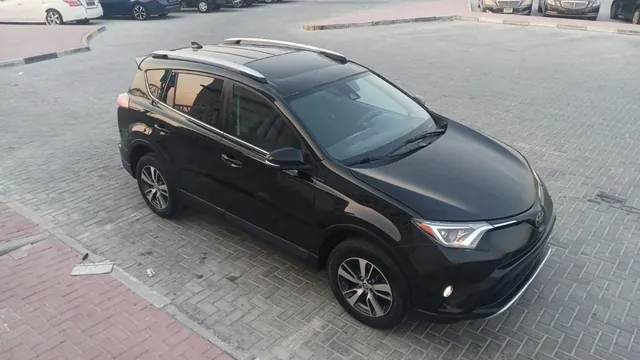 2018 Toyota RAV4 XLE 2.5, photo 4 of 10
