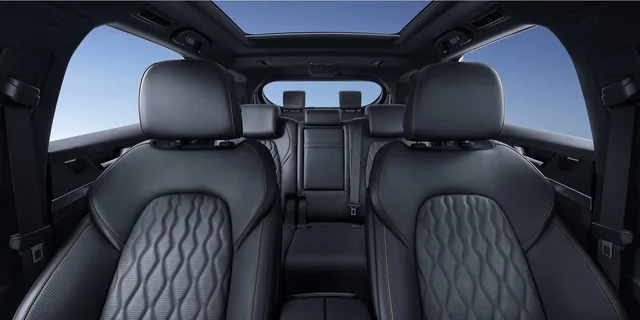 2026 BYD Tang EV AWD, photo 6 of 7