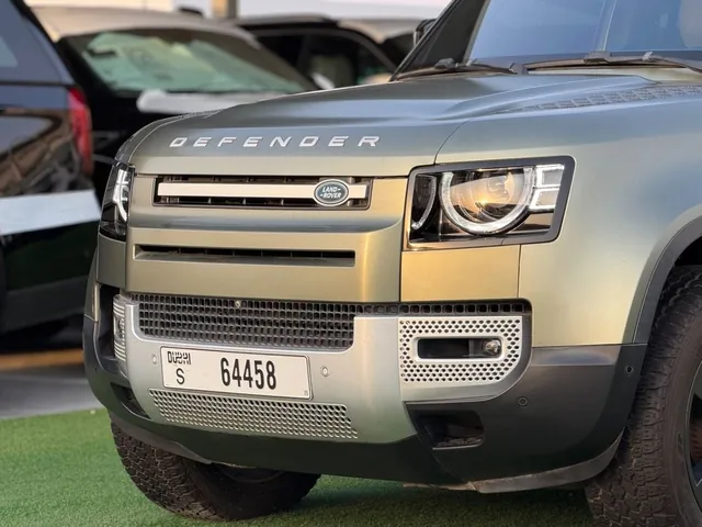 2020 Land Rover Defender P400, photo 4 of 7
