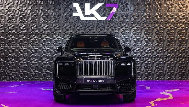2024 Rolls-Royce Cullinan Black Badge, photo 2 of 10