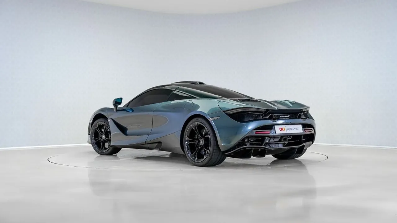 2020 McLaren 720S, photo 1 of 6 of this vehicle