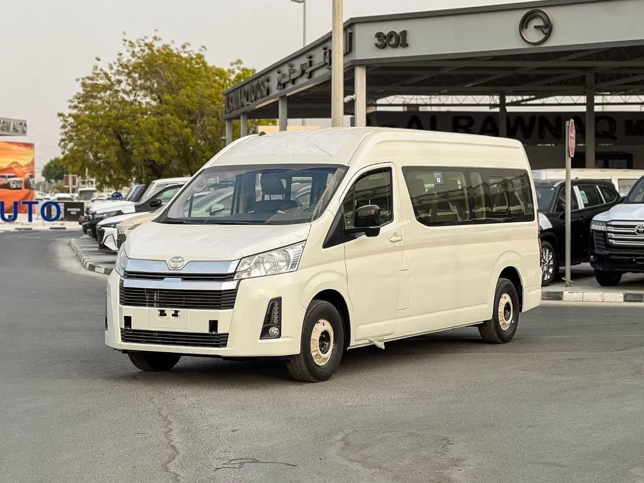 2026 Toyota Hiace, photo 1 of 10 of this vehicle