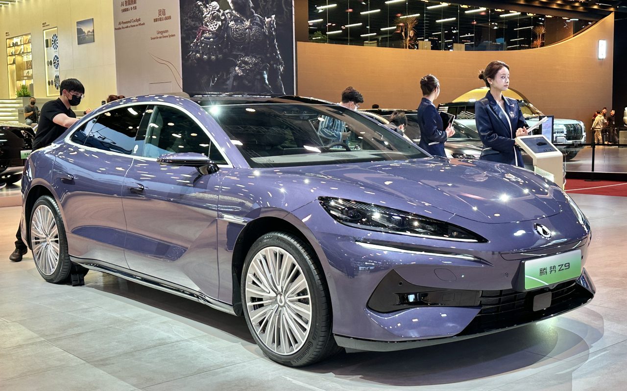 BYD Denza Z9 GT
