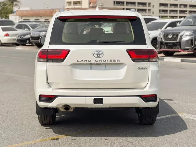2026 Toyota Land Cruiser 300 EXR 4.0 V6 petrol, photo 3 of 6