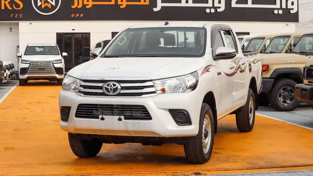Toyota Hilux Double Cab 4x4 2.4 turbo diesel manual, photo 2 of 6