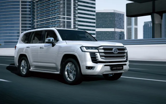 2026 Toyota Land Cruiser 300 GXR 3.5L V6 Twin Turbo, front three-quarter view